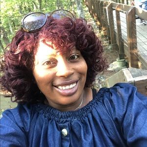 Meet your Posher, April